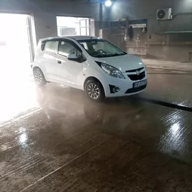 Chevrolet Spark 2012