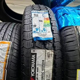 YOKOHAMA 25YYL 195R15C 1ST