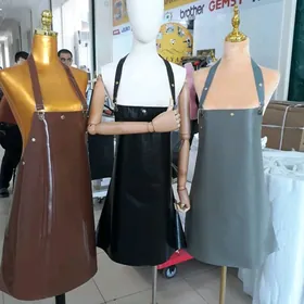 фартук для работы на кухне.