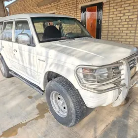 Mitsubishi Pajero 1996