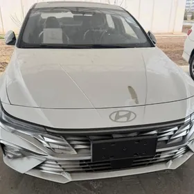 Hyundai Elantra 2025