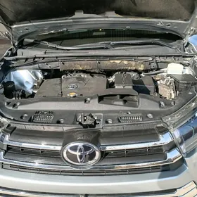 Toyota Highlander 2017