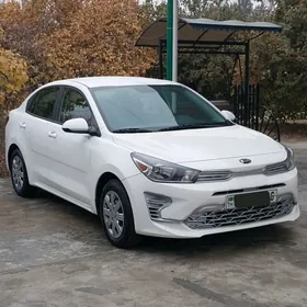Kia Rio 2021