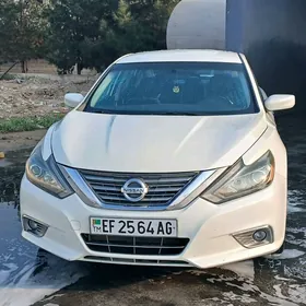 Nissan Altima 2018