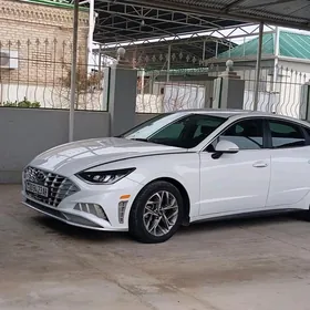 Hyundai Sonata 2021