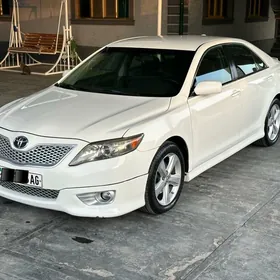 Toyota Camry 2011