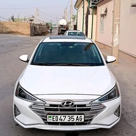 Hyundai Elantra 2020