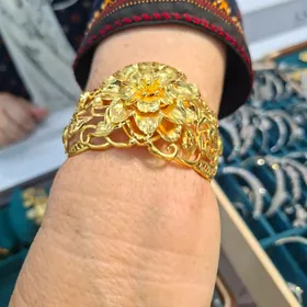 Dubai gyzyl çaýylan