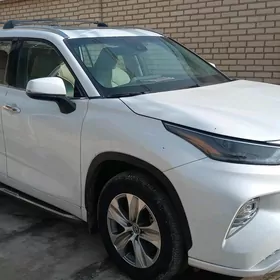 Toyota Highlander 2023