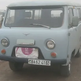 UAZ 2206 2000