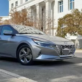 Hyundai Elantra 2021