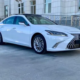 Lexus ES 350 2022