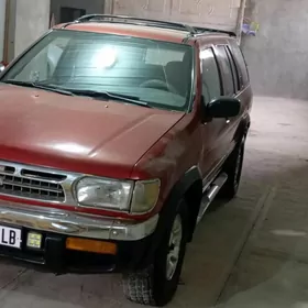 Nissan Pathfinder 1998