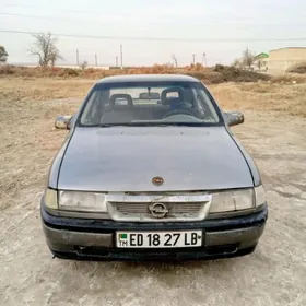 Opel Vectra 1989