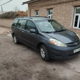 Toyota Sienna 2009