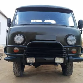 UAZ 2206 2000