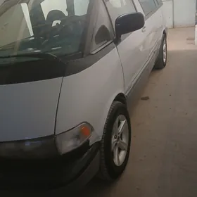 Toyota Previa 1992
