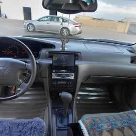Toyota Camry 2001