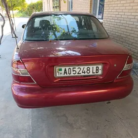 Hyundai Sonata 1996