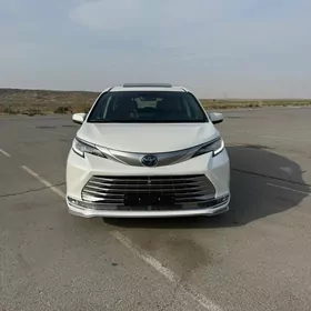 Toyota Sienna 2021