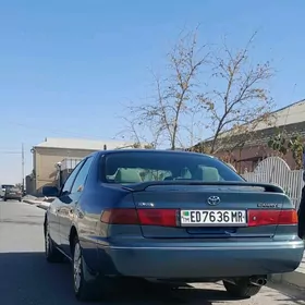 Toyota Camry 2000