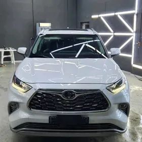 Toyota Highlander 2020