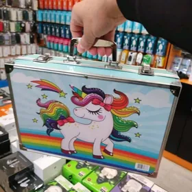 Çagalara Aksiýa Çemodan Nabor