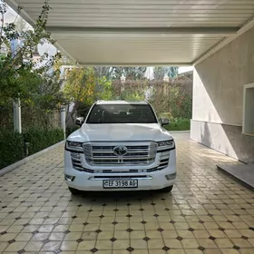 Toyota Land Cruiser 2022