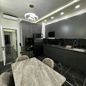 мир 8 1 эт.2 ком евро