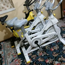 Велотренажёр,