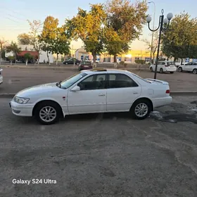 Toyota Camry 2000