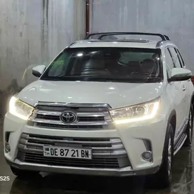 Toyota Highlander 2019