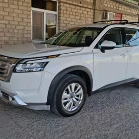 Nissan Pathfinder 2022