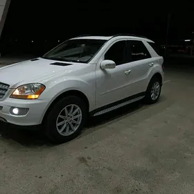 Mercedes-Benz ML350 2008