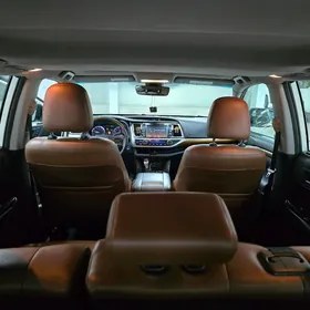 Toyota Highlander 2017