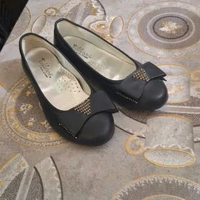 туфли новые коженные