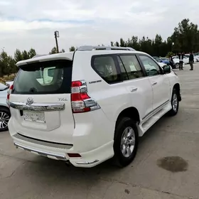 Toyota Land Cruiser Prado 2014