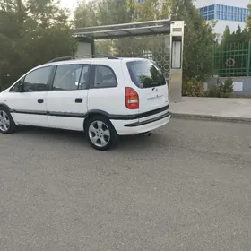 Opel Zafira 2001