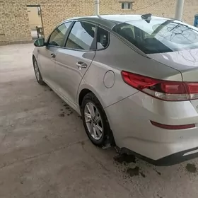 Kia Optima 2020