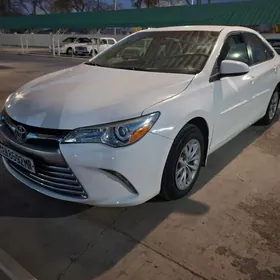 Toyota Camry 2017