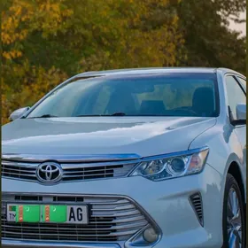 Toyota Camry 2015