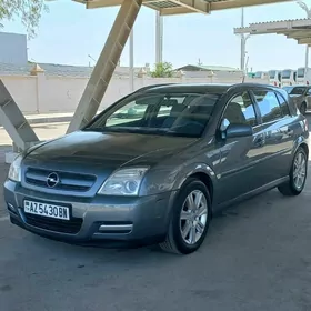Opel Signum 2004