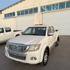 Toyota Hilux 2014