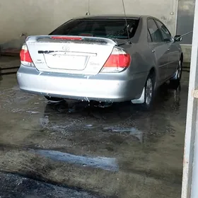 Toyota Camry 2004