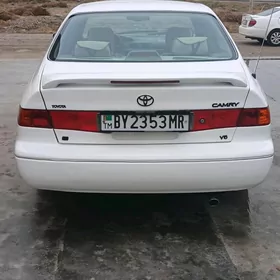 Toyota Camry 2000