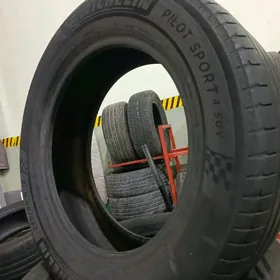 MICHELIN TEKER 235 60 18