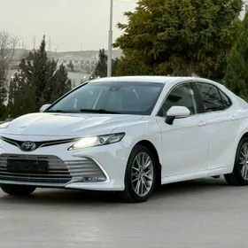 Toyota Camry 2022