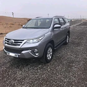 Toyota Fortuner 2020
