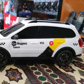 Ýandex Taksi Pultly masyn