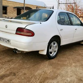 Nissan Bluebird 1996